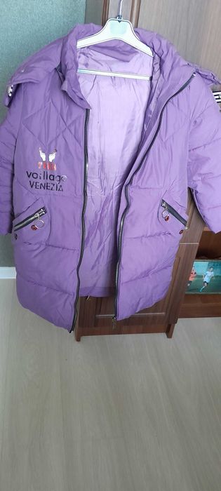 Курточка зимова.