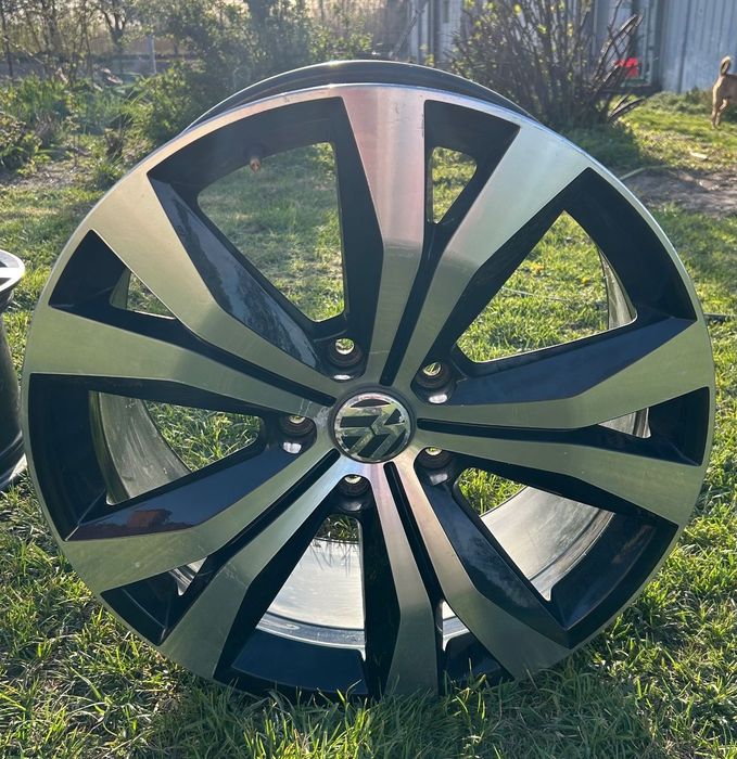 Felgi aluminiowe VW Touareg Oryginał 20 cali 7p6601025AL