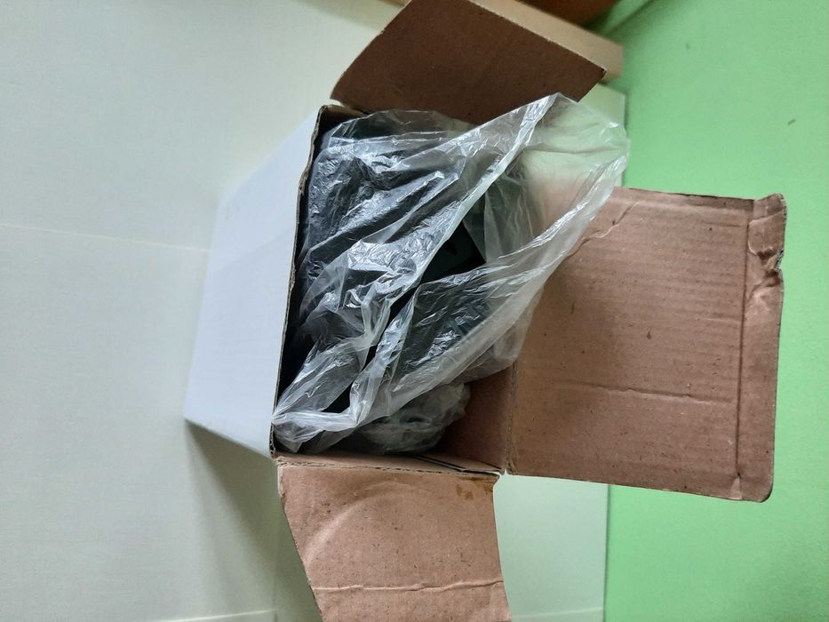Kubek termiczny pod zapalniczkę auta
