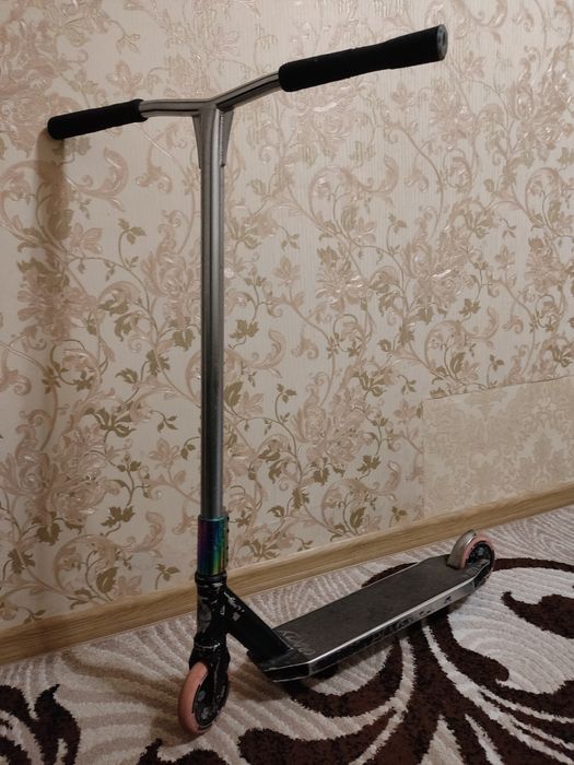 Трюковий самокат