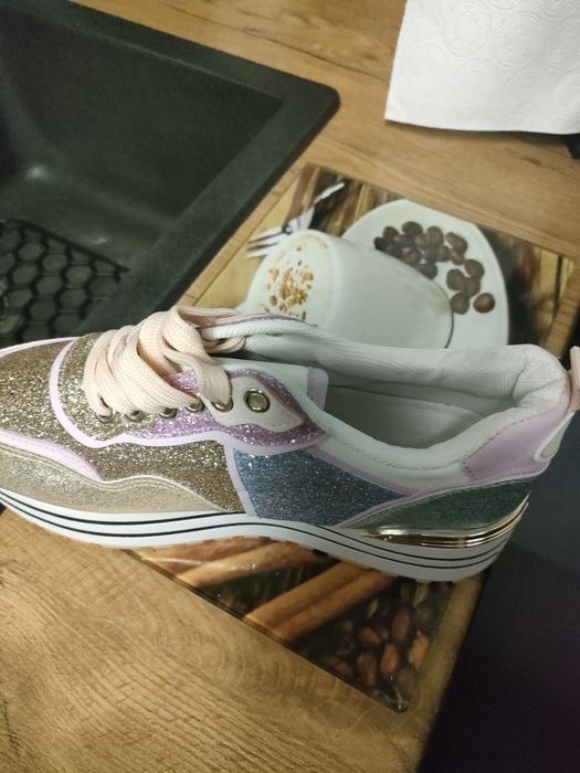 Nowe buty damskie
