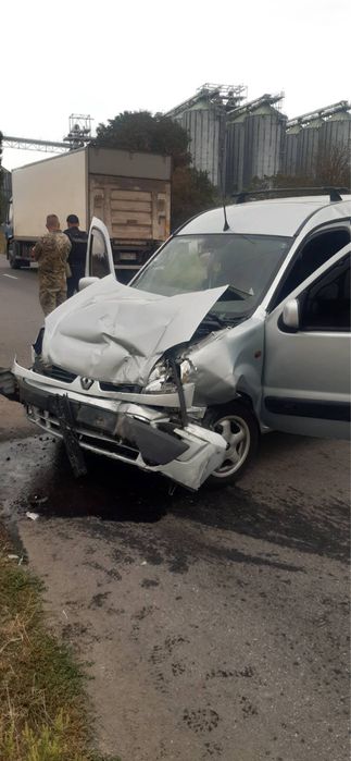 Renault kangoo 2003 року після ДТП