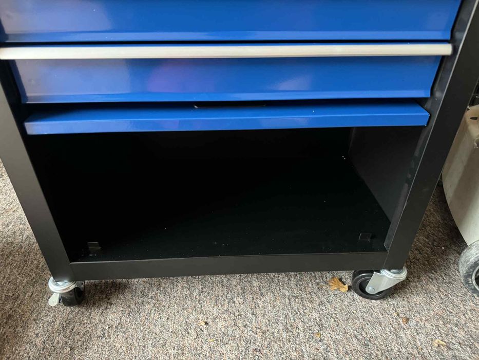 Wózek narzedziowy seppach