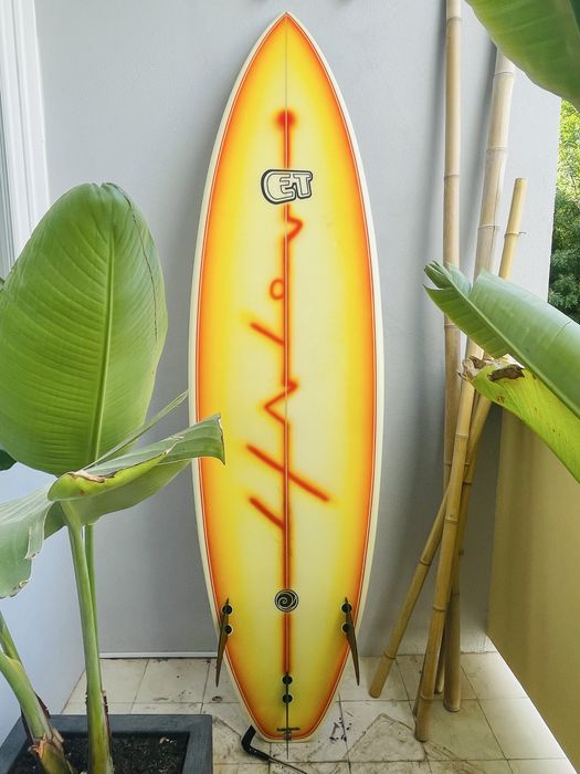 Prancha de Surf, saco, quilhas e leash