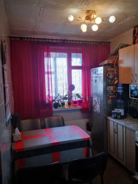 Продам 1 комн квартиру 38 м2 Ремонт Улучшенка метро Индустриальна OA