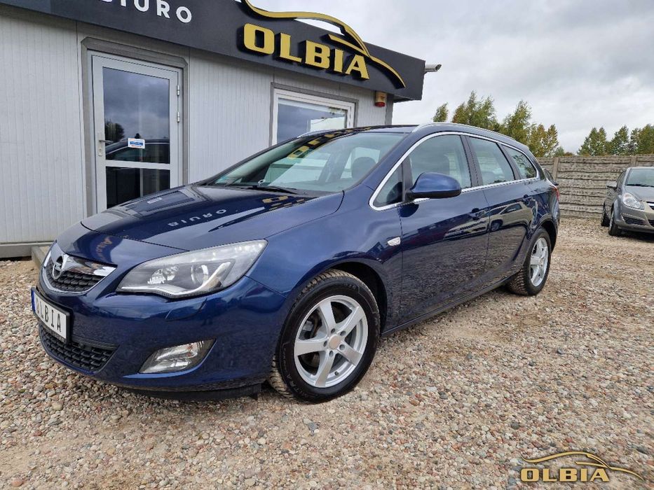 Opel Astra Xenon, Nawigacja, Hak