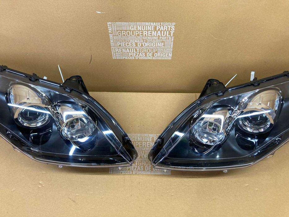 Фари передние на Renault Laguna 3 (Рено Лагуна 3) 2007-2010 ЧОРНІ