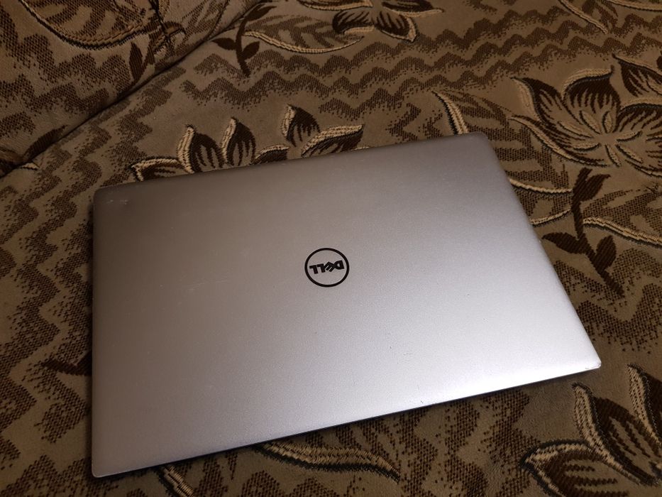 Dell XPS 13 9360 i7-7660u 2.5-4.0 MHz 16Gb 512Gb nvme