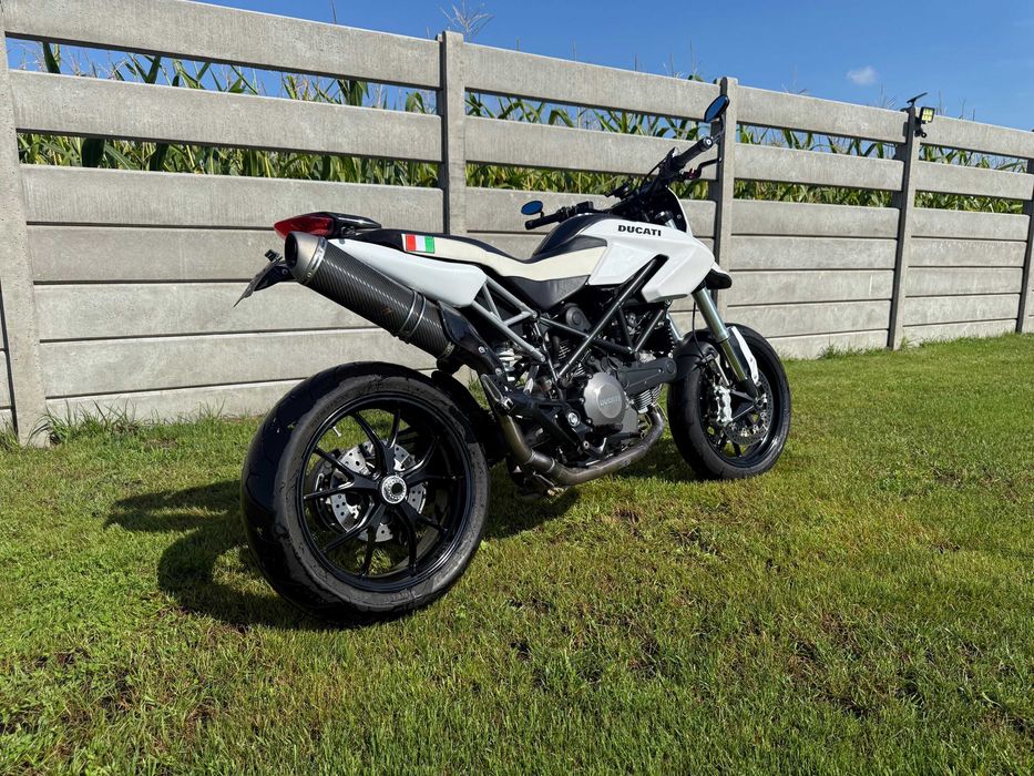 Ducati Hypermotard 796
