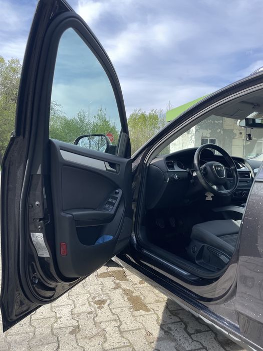 Audi A4 B8 2.0 TDi (170к.с)