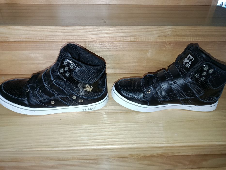Buty Vlado nr 42.5--27.5 cm