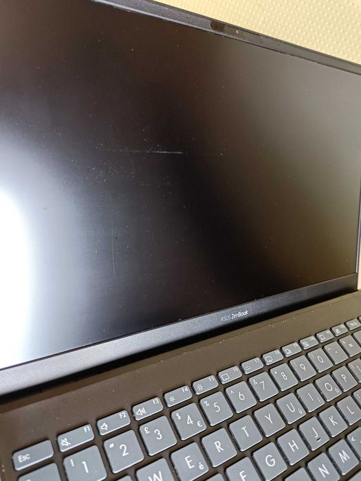 Asus ZenBook UX425JA i3-1005G1/8Гб/SSD256/14"
