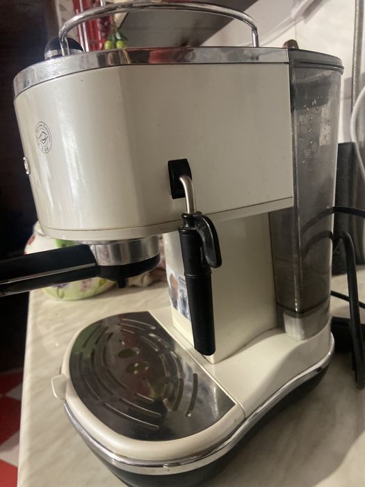 Кофемашина Delonghi