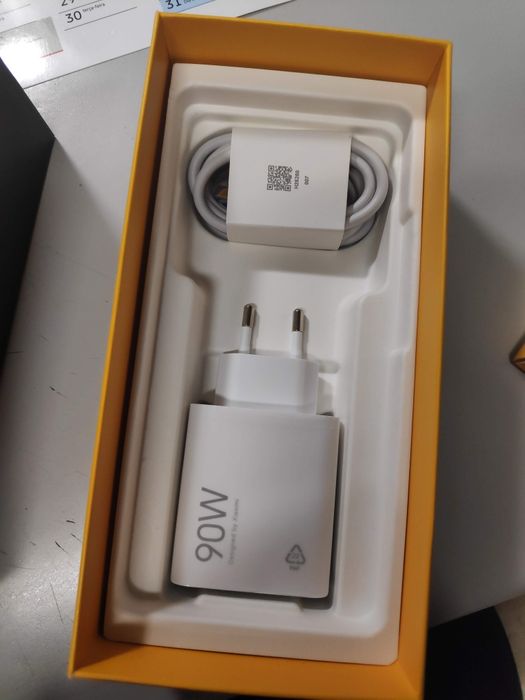 Poco F6 8GB/256GB Como novo