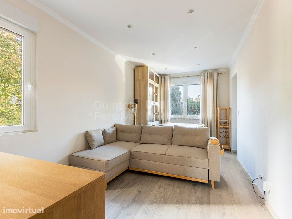 Apartamento T2+1 para arrendamento mobilado na Encarnação