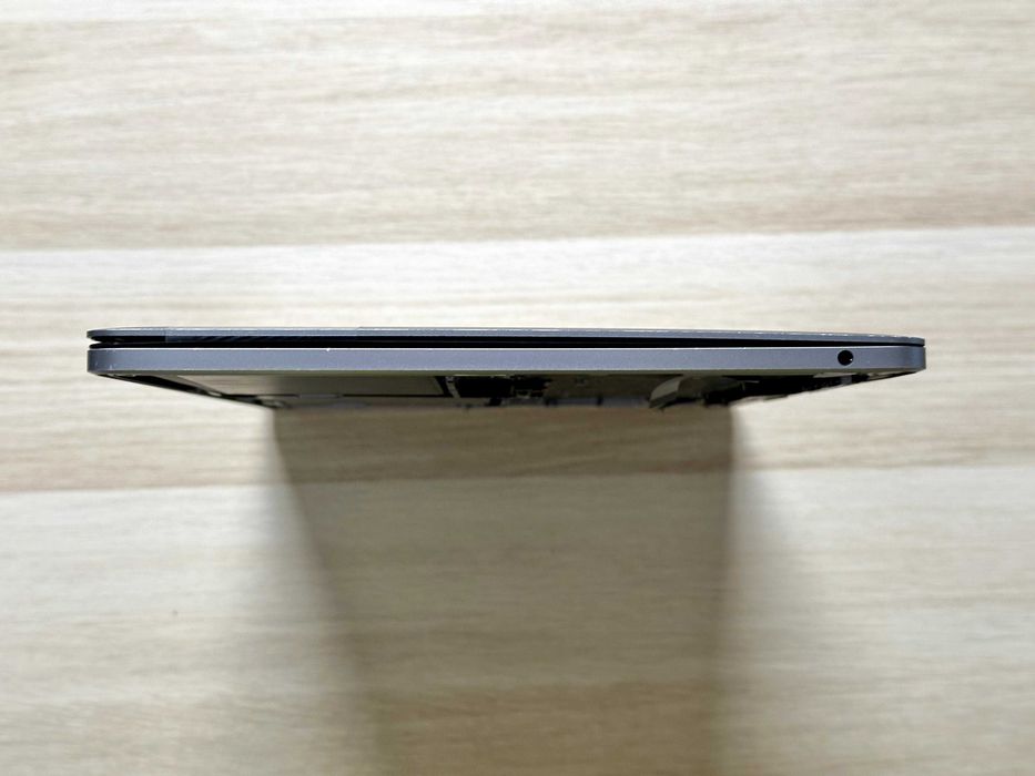 Topcase MacBook Pro 13 2016/2017 A1708 – Używany, Oryginalny, A1713