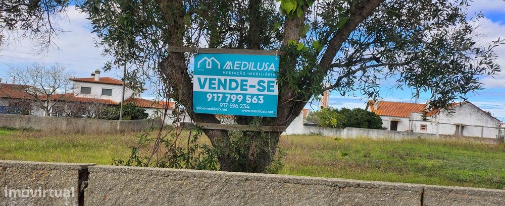 Extenso terreno urbano em Casal Galego - Marinha Grande