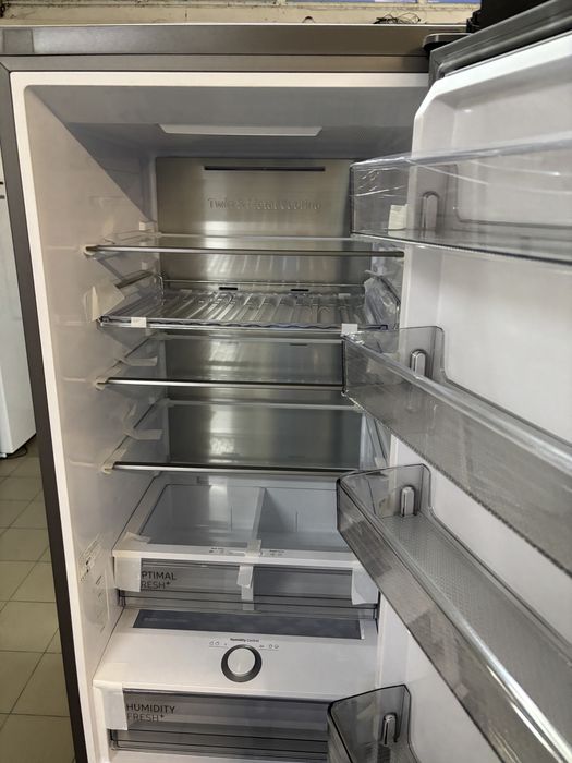 Холодильник Samsung RL38C7B5BS9