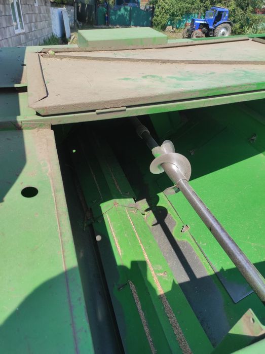 Комбайн JOHN DEERE 1042