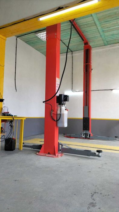 Підйомник автомобільний 2-х, 4-х стійкові LAUNCH 3,5-4-5т/220/380в