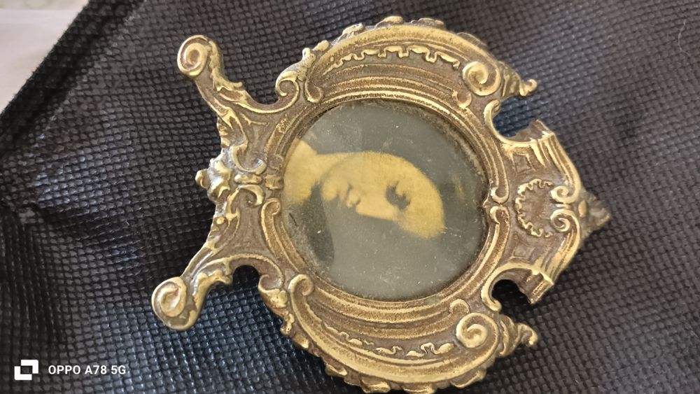 Molduras antigas em Bronze