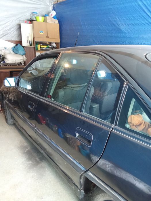 Авто Opel Omega A