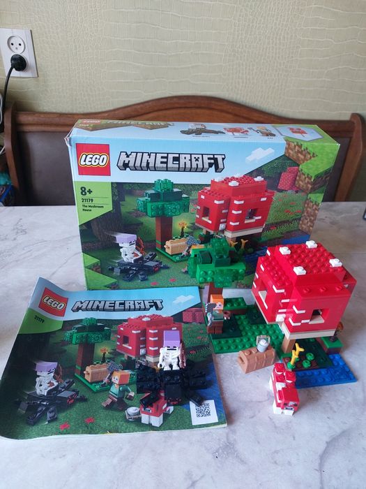Лего Майнкрафт 21179