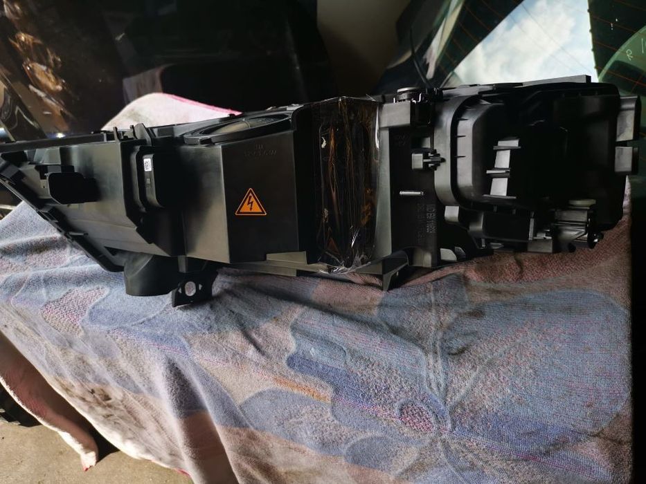 AUDI Q7 4M FAROL DTO XENON LED FF042