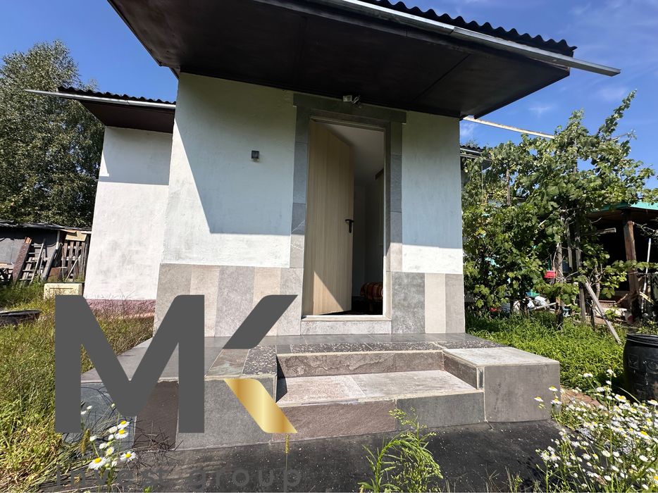 Продається дачний будинок з ремонтом , 19 км від Києва!