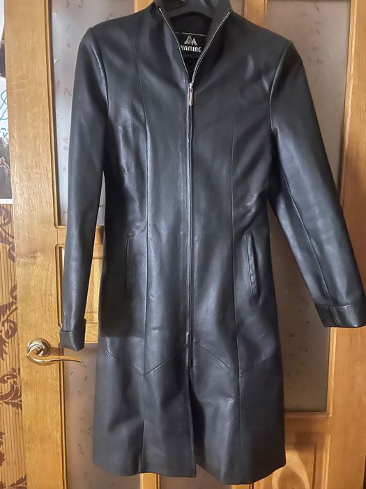 Продам кожаный кардиган в отличном состоянии