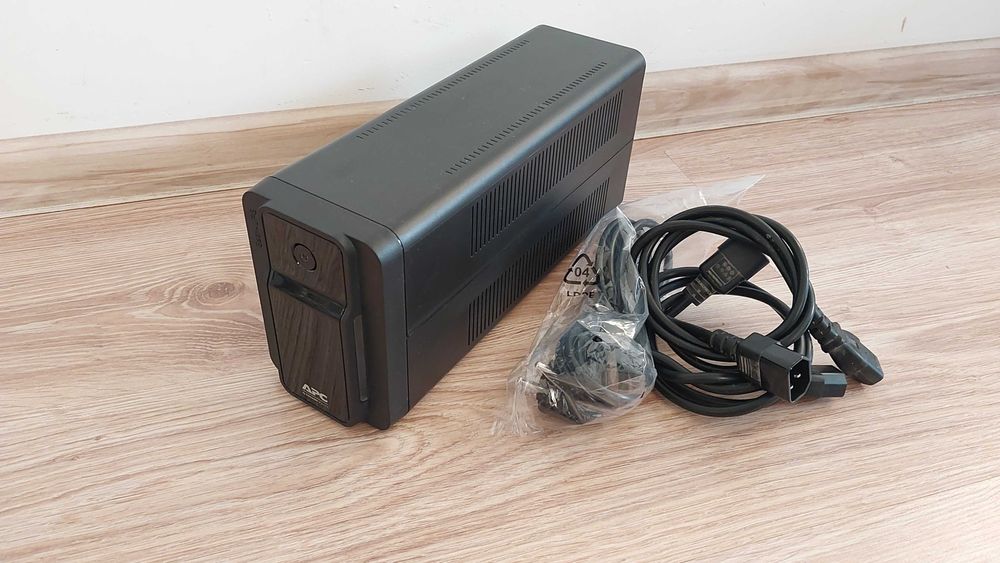 Zasilacz awaryjny UPS APC Easy BVX700LI