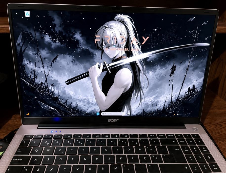 Portatil Como Novo. 128GB/ 8 RAM Sem Marcas de Uso