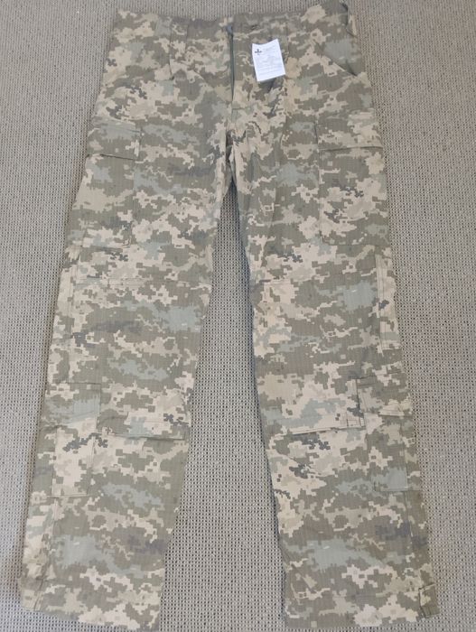 форма комплект піксель