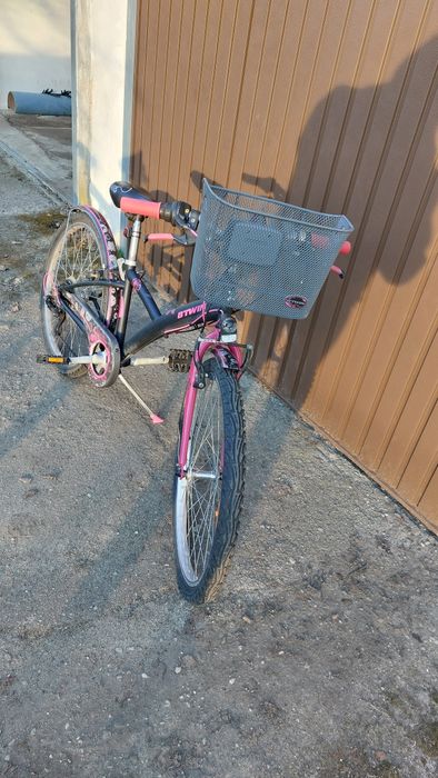 Sprzedam rower btwin 24 cale z koszykiem