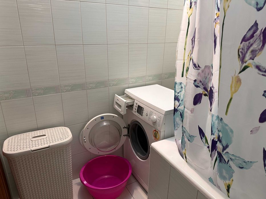 Квартира двокімнатна в Києві подобово