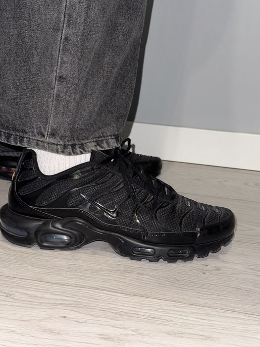 Кросівки Nike Air Max Plus Triple Black оригінал