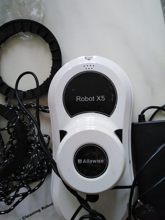 Okazja  robod do mycia okien jak nowy