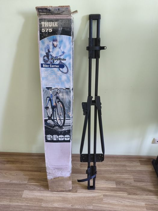 Держатель велосипеда Thule Bike Carrier 575 на багажник автомобиля.