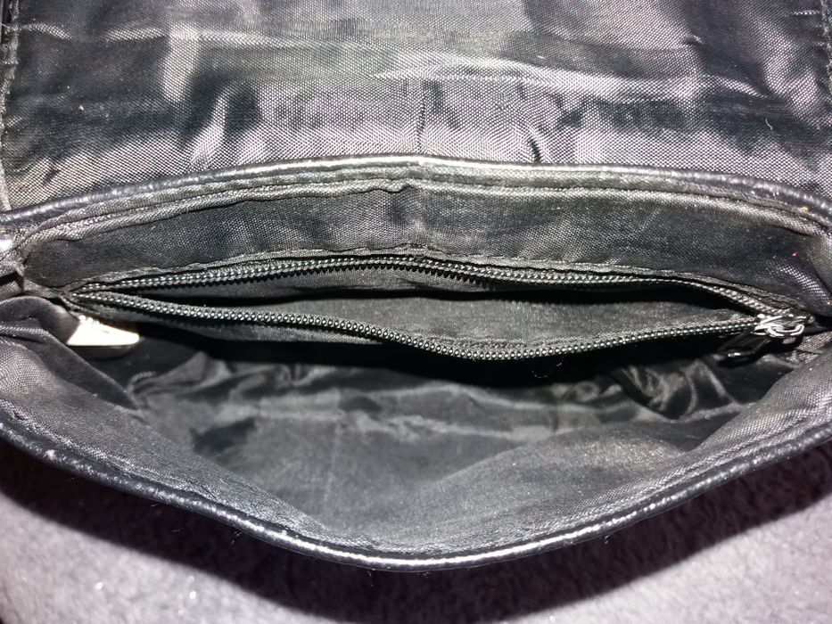 Mała torebka na pasku z Atmosphere