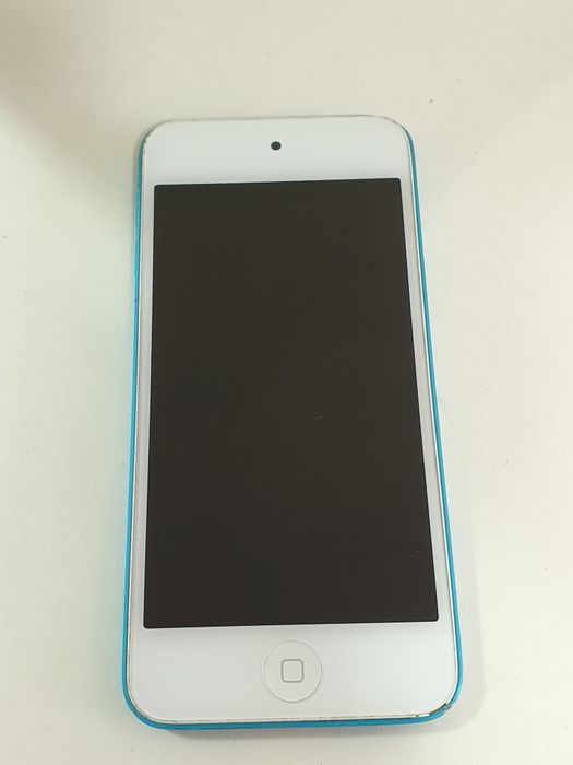 Apple iPod A1421 "64gb"