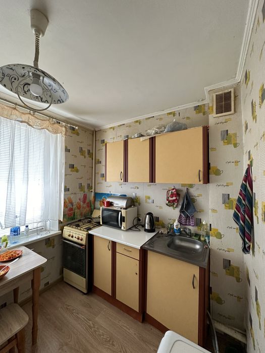 Продам 1-кімнатну квартиру, м. Академіка Павлова, вул. Гв. Широнінців