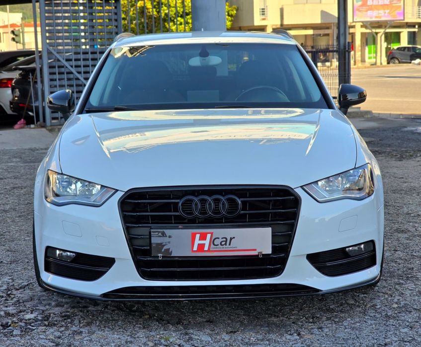 Audi A3 Sportback 8V S line 1.6Tdi 110Cv (LOOK RS3)