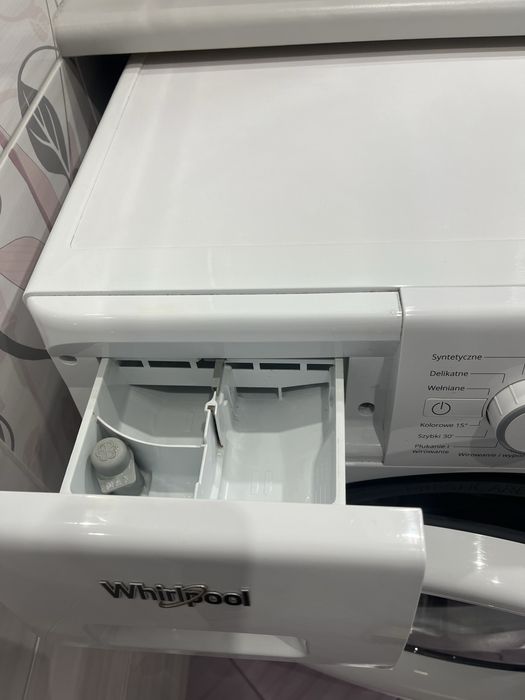 Pralka Whirlpool FWSG71253W