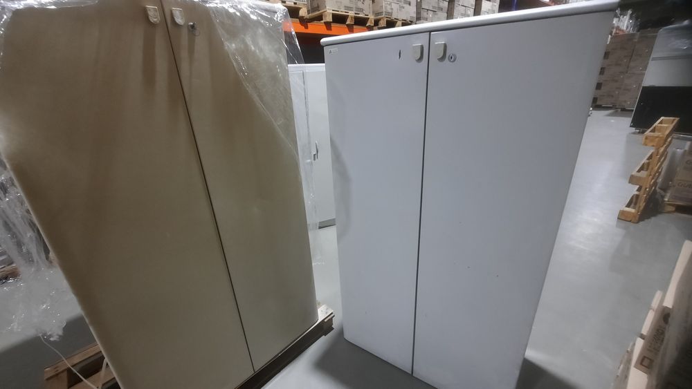 Mobiliário de escritório 5 secretarias 16 armarios lote