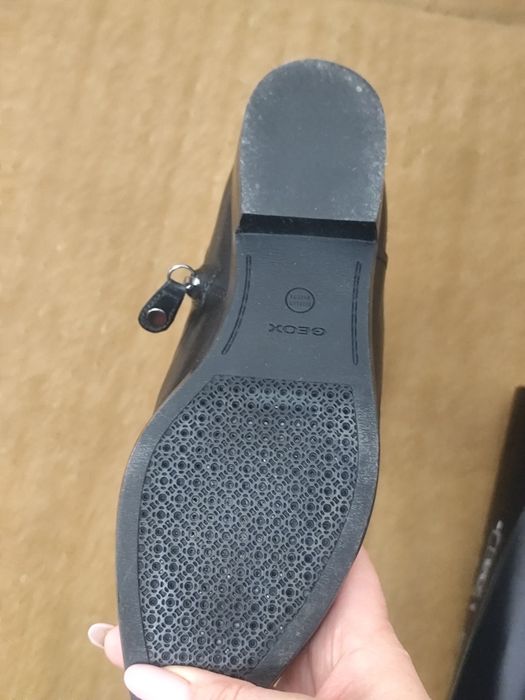 Продам сапожки Geox