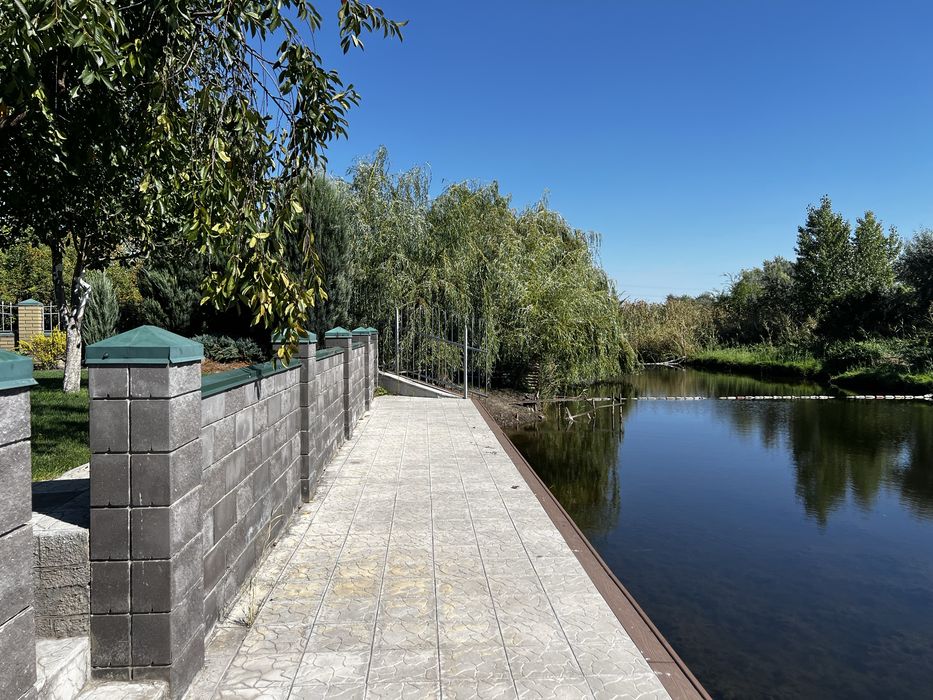 Продам дом на реке в Самаровке