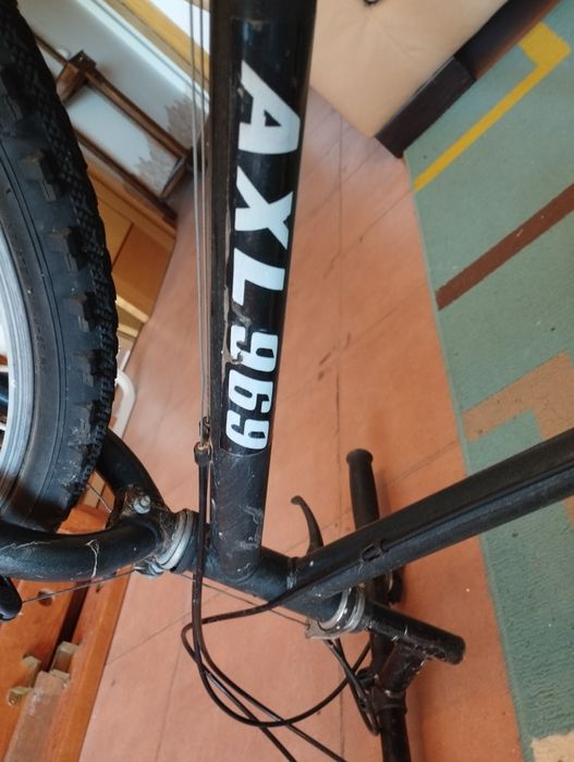 Bicicleta com roda de estrada 26