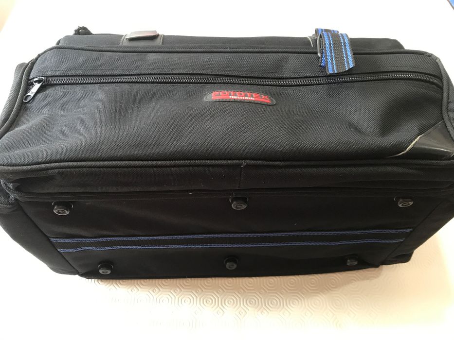 Estojo p/ Máquina e Objectivas