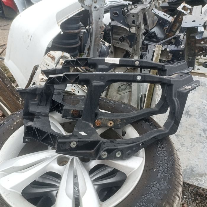 Окуляри L Мітсубісі Кольт 04-09