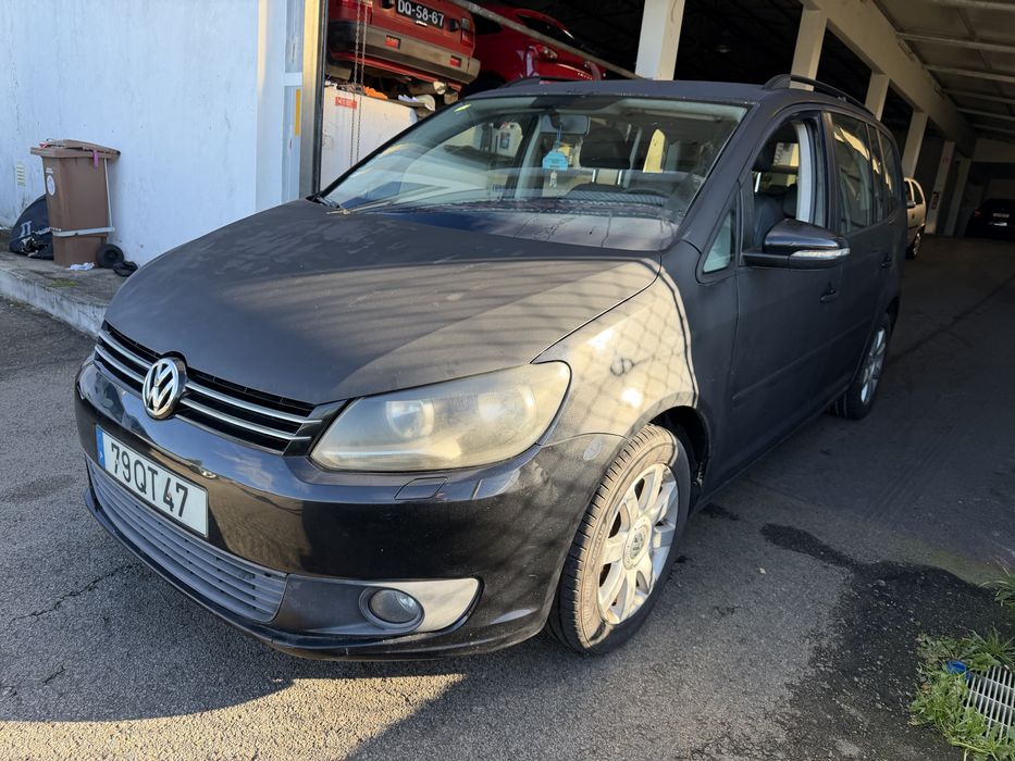 VW Touran 1.6TDi Trendline 105CV Caixa Automática 7 V